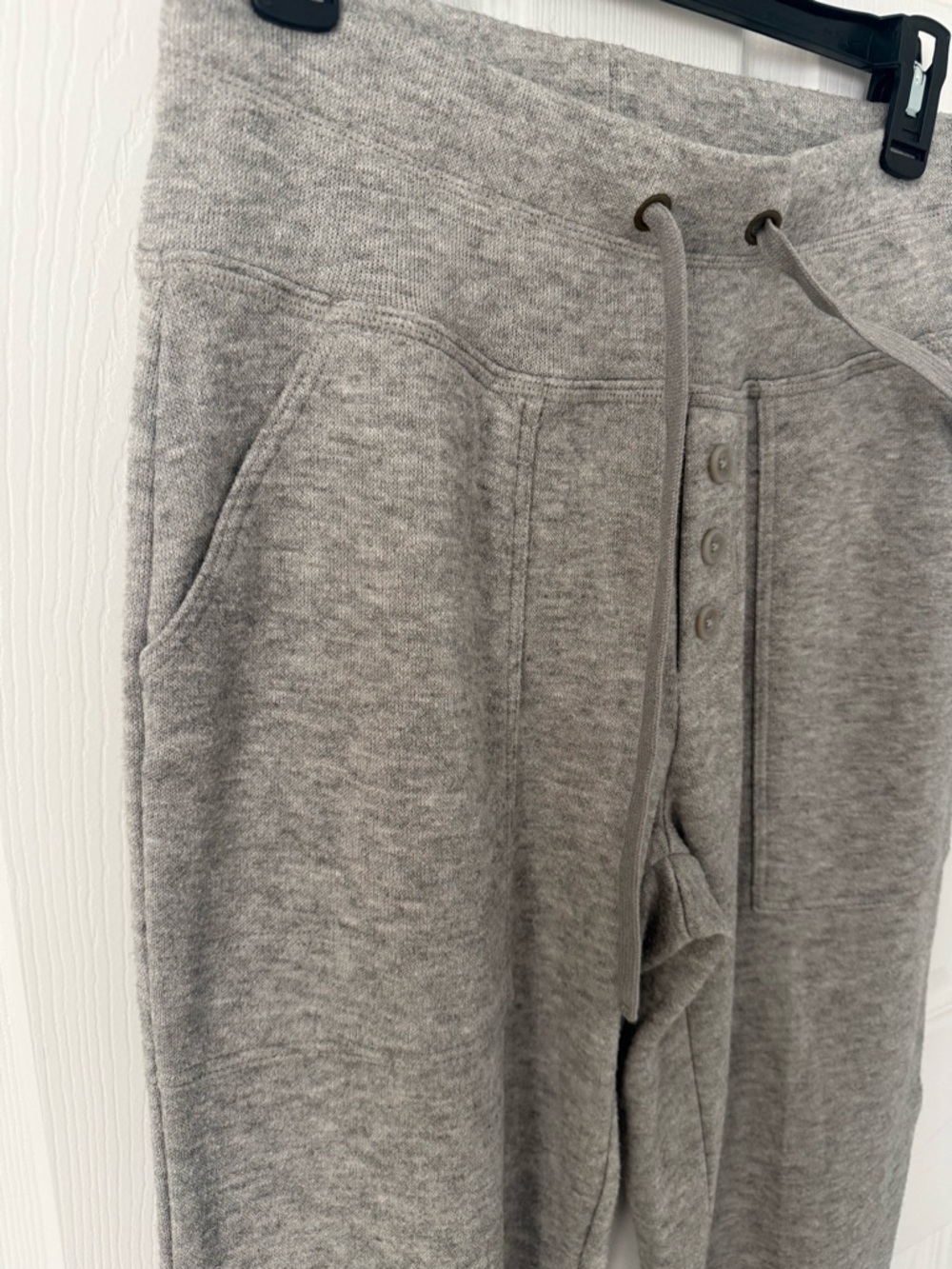 Universal Thread High Rise Knit Joggers - Picture 6 of 8